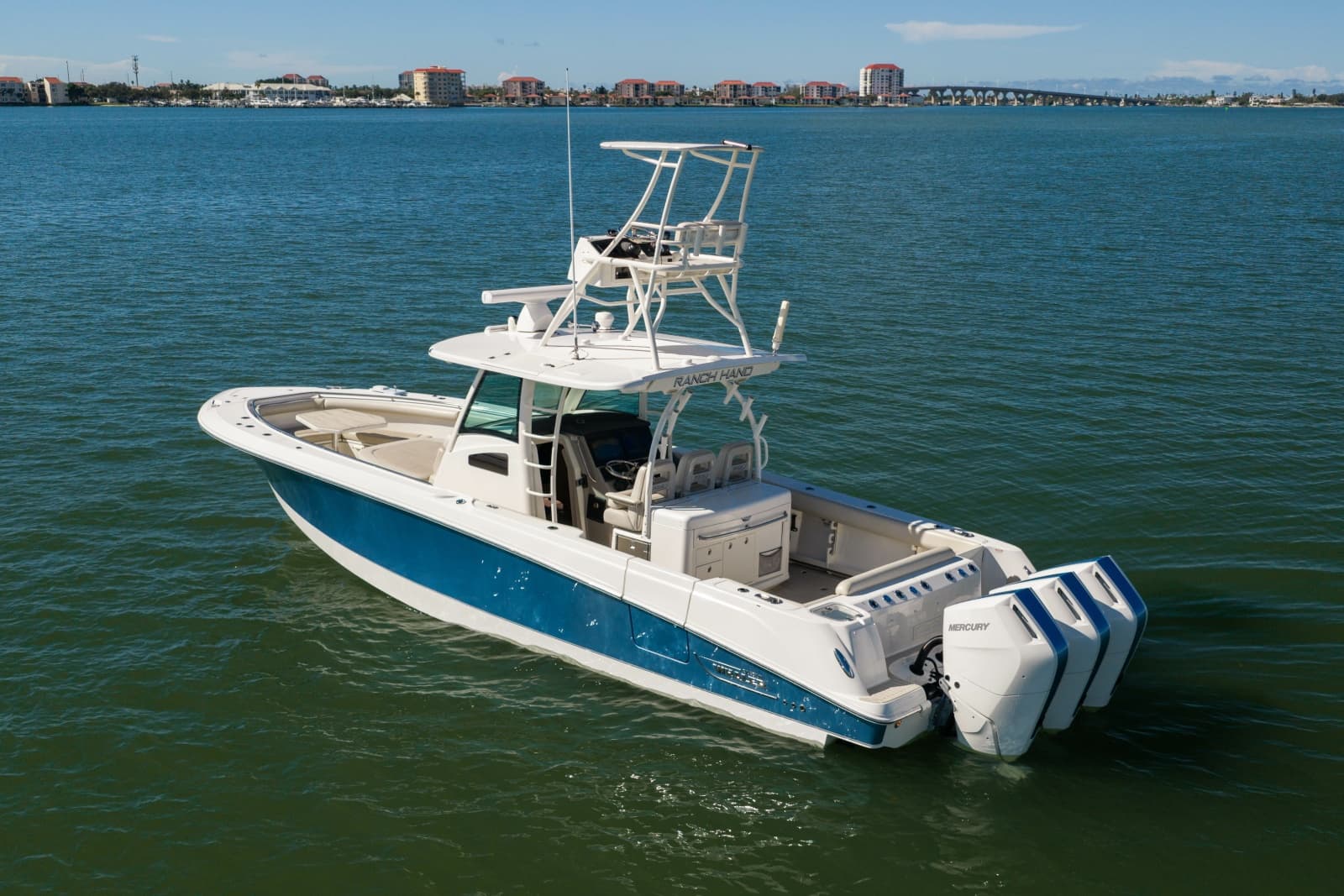 2017 Boston Whaler 370 Outrage