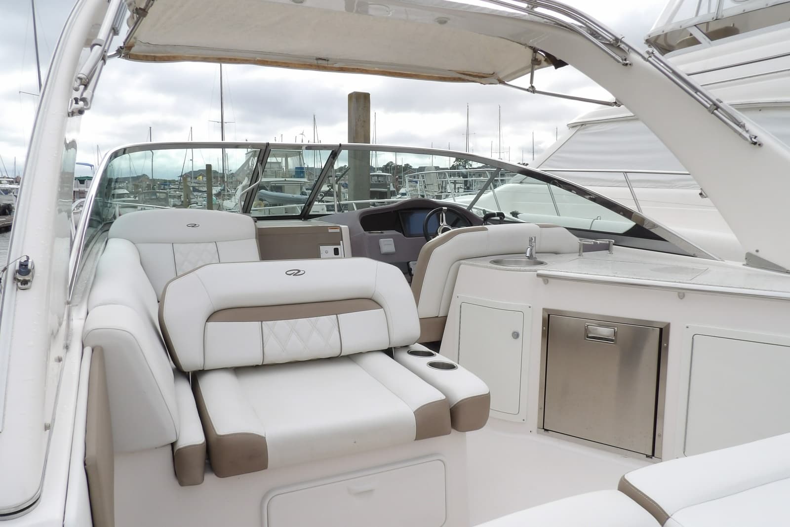 2018 Regal 33 XO