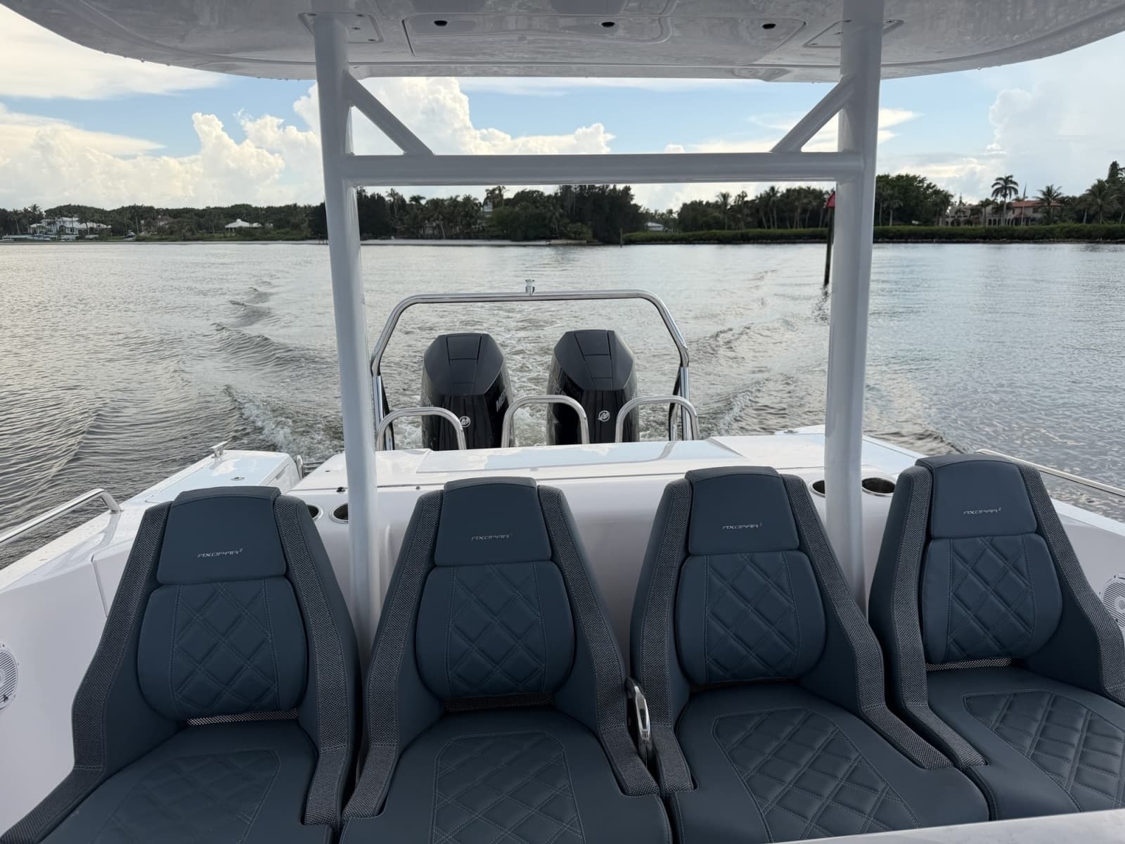 2024 Axopar 37 Sun Top