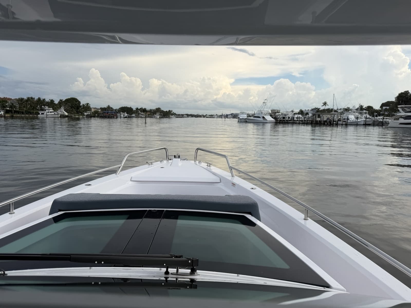 2024 Axopar 37 Sun Top