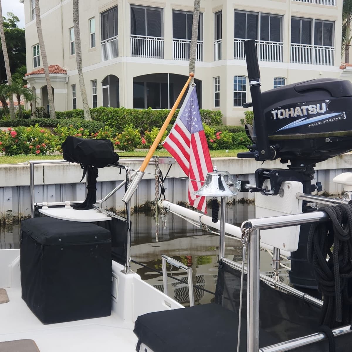 11 Dinghy Motor