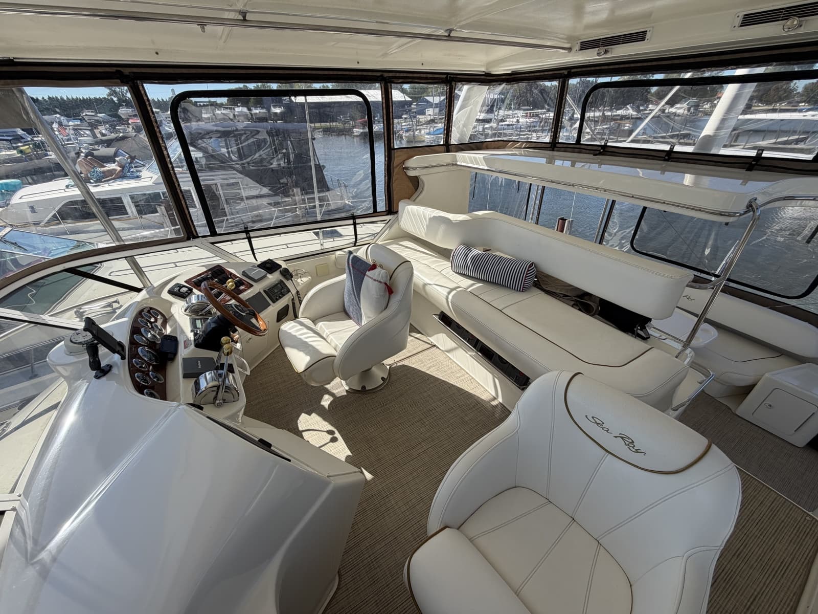 2000 Sea Ray 380 Aft Cabin