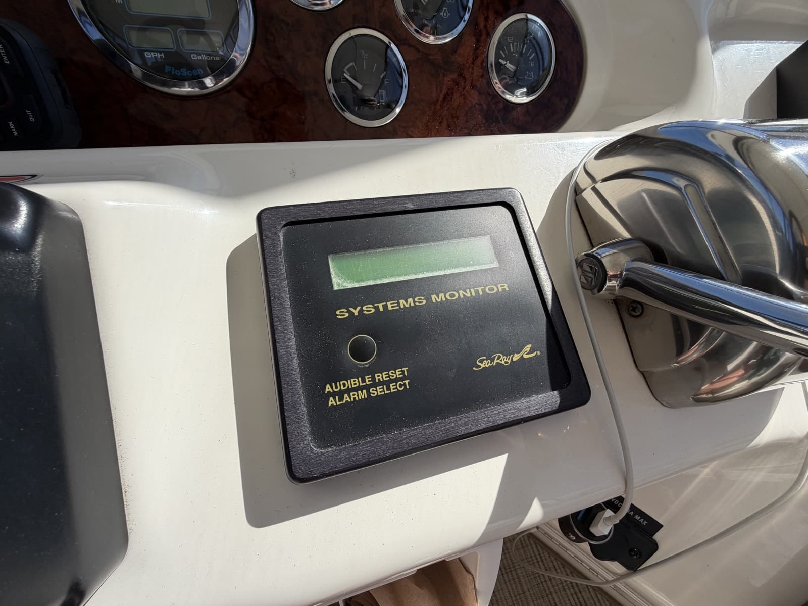 2000 Sea Ray 380 Aft Cabin