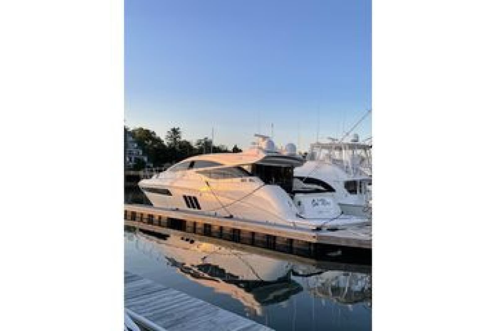 2018 Sea Ray L590