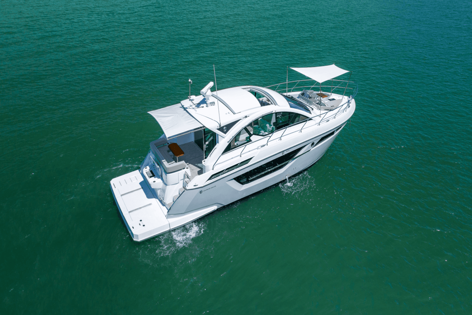 2025 Cruisers Yachts 50 Cantius
