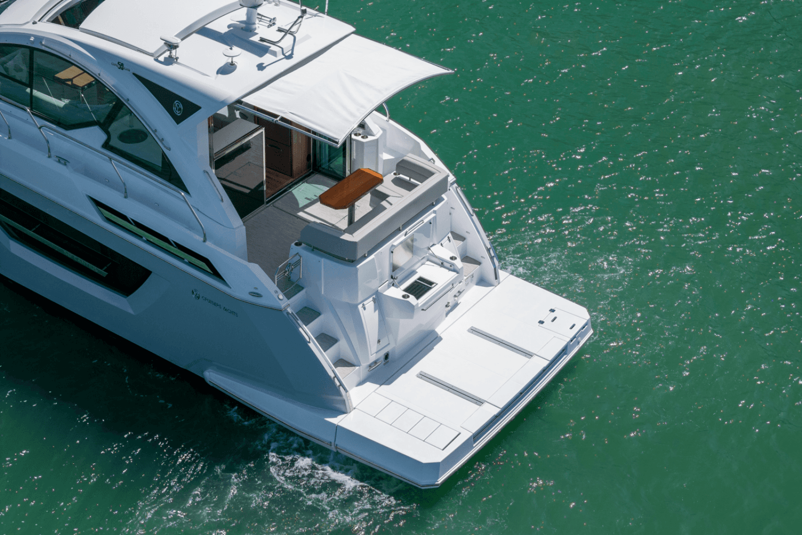 2025 Cruisers Yachts 50 Cantius