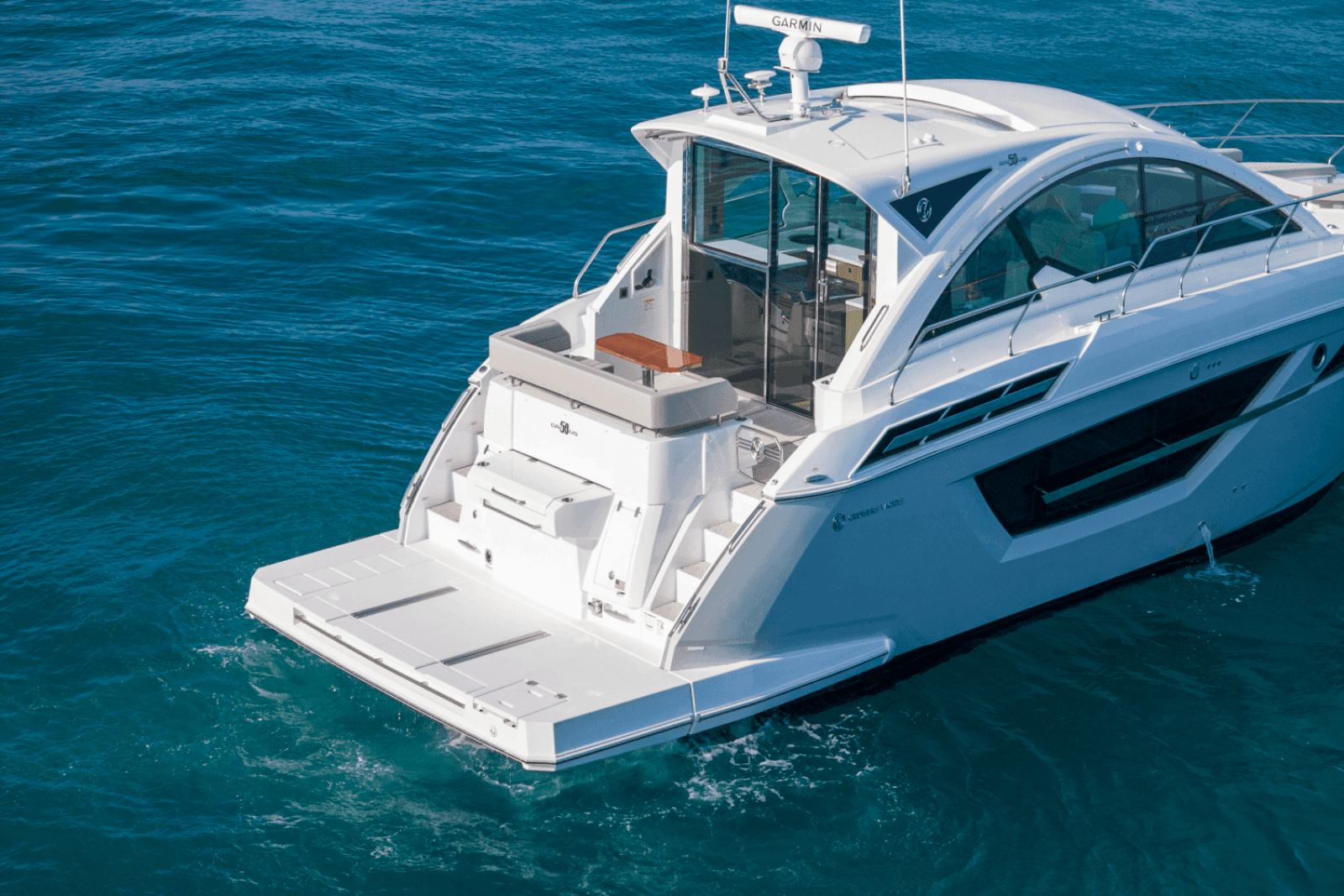 2025 Cruisers Yachts 50 Cantius