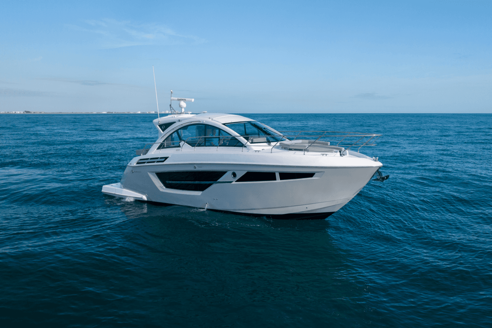 2025 Cruisers Yachts 50 Cantius