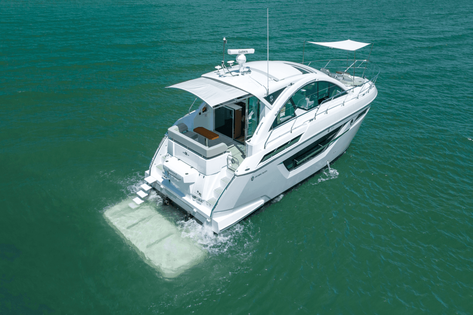 2025 Cruisers Yachts 50 Cantius