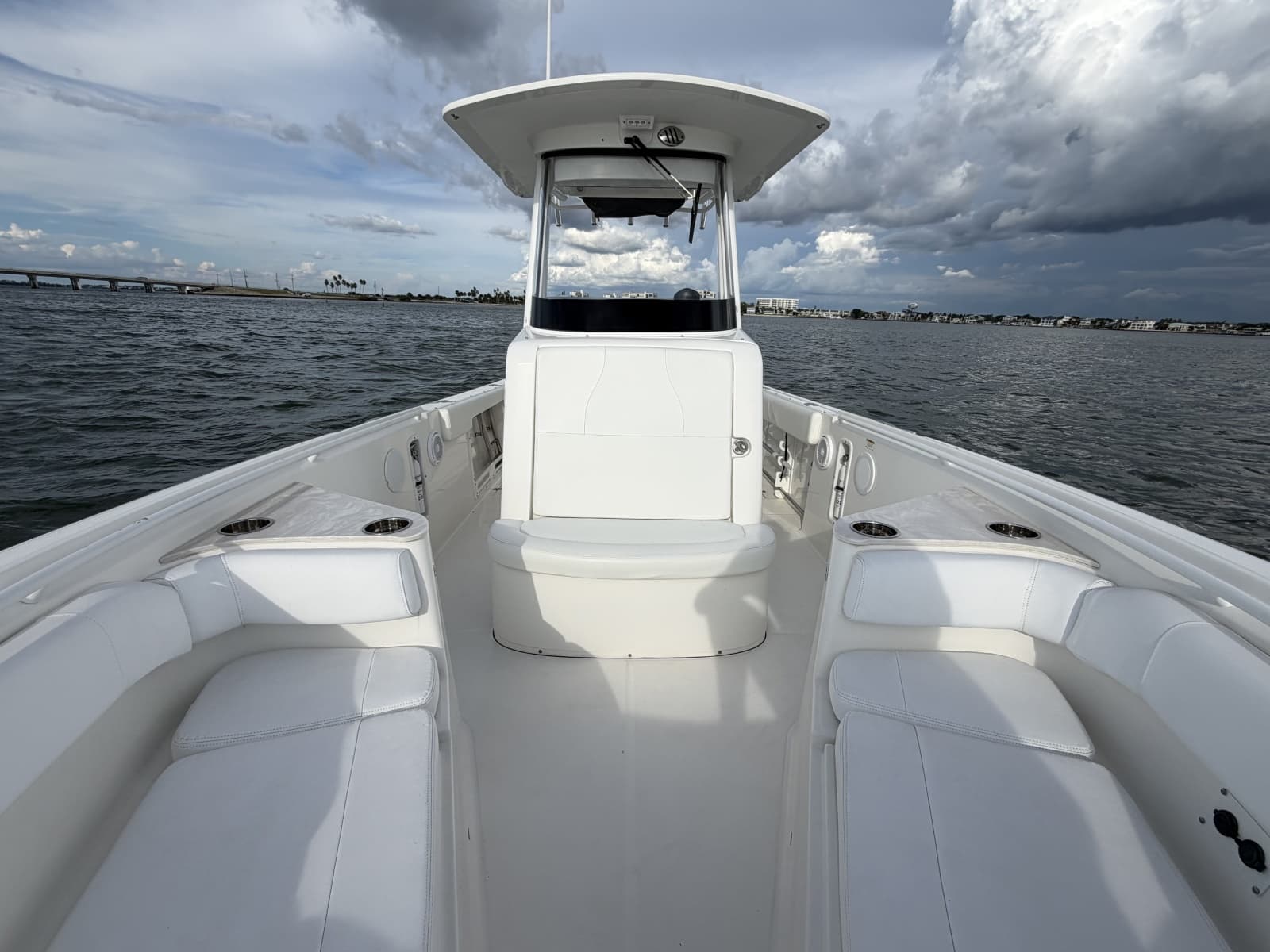 2020 Edgewater 262CC
