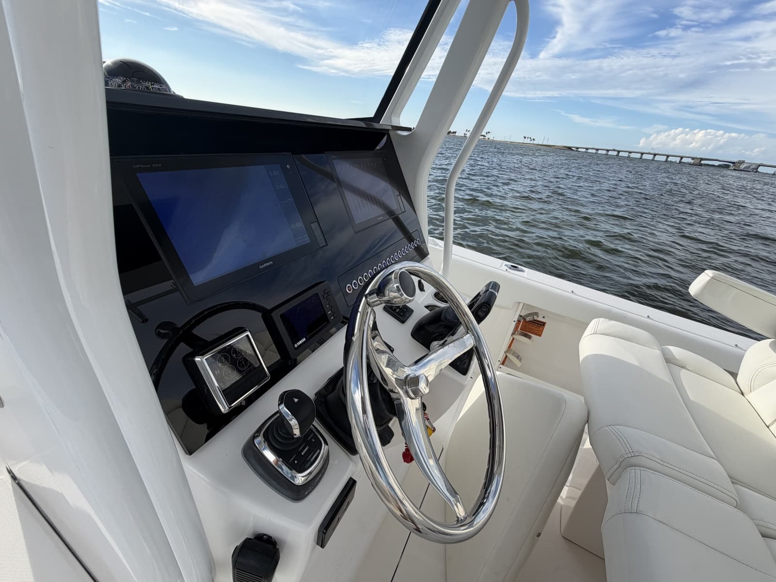 2020 Edgewater 262CC