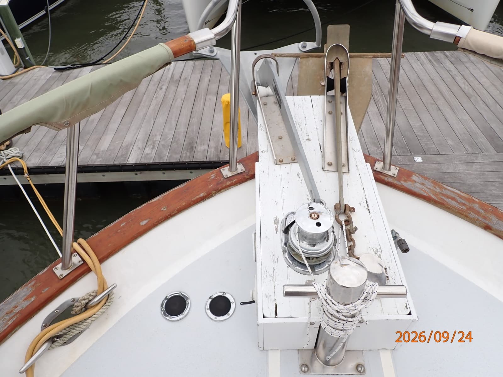 36' Monk anchor windlass3