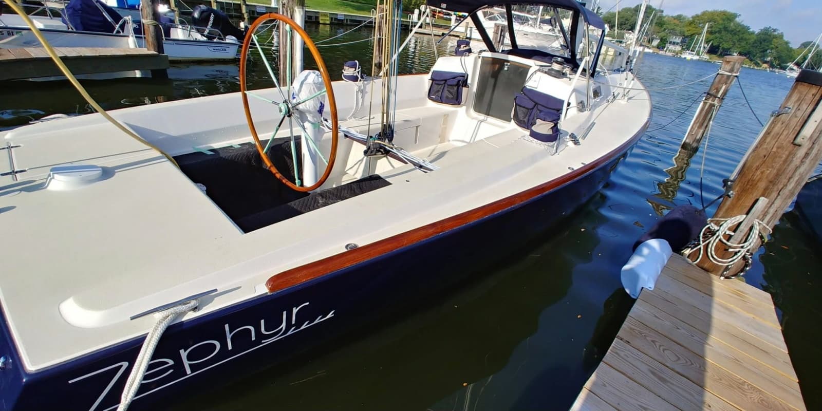 2005 J Boats J100