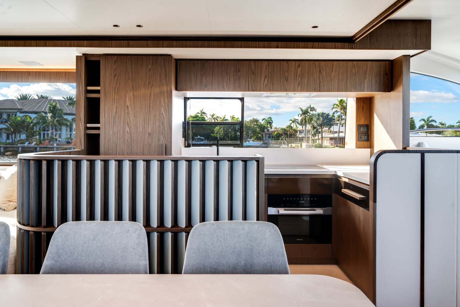 2025 Azimut Fly 72