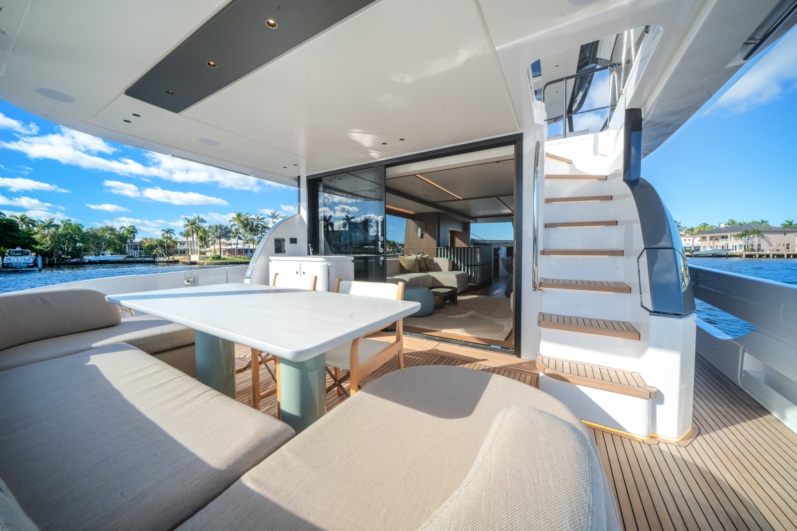2025 Azimut Fly 72