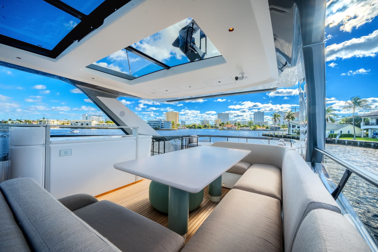 2025 Azimut Fly 72