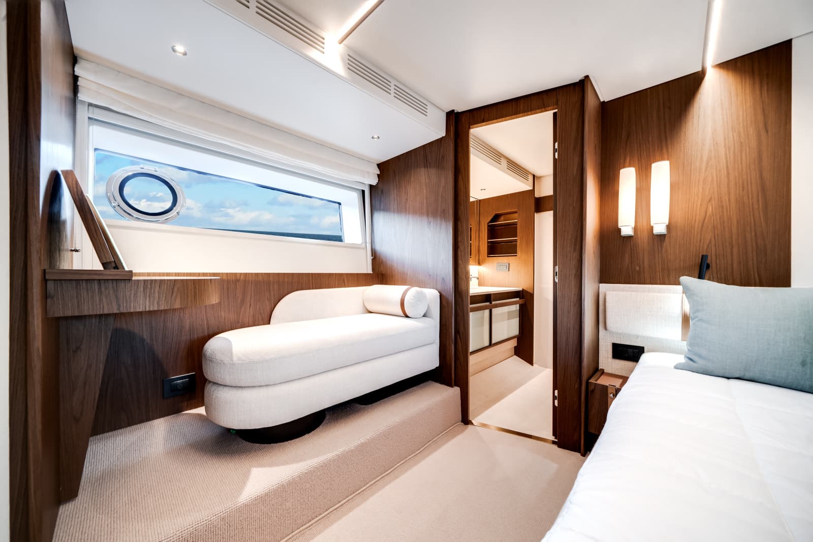 2025 Azimut Fly 72