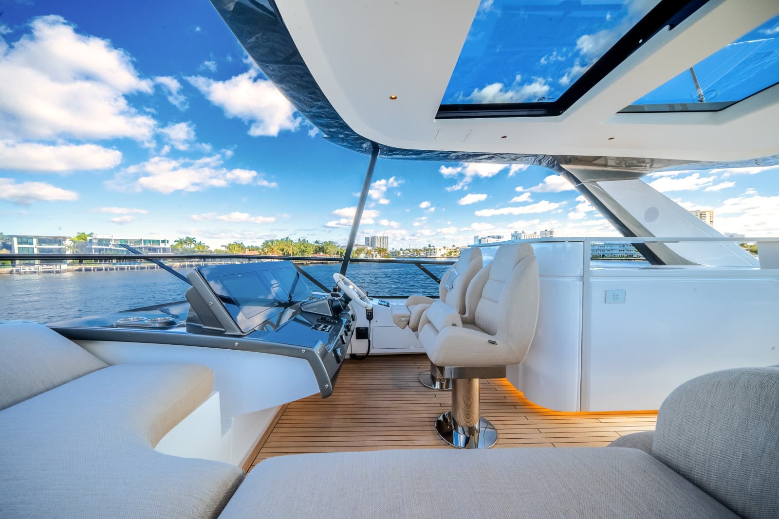 2025 Azimut Fly 72