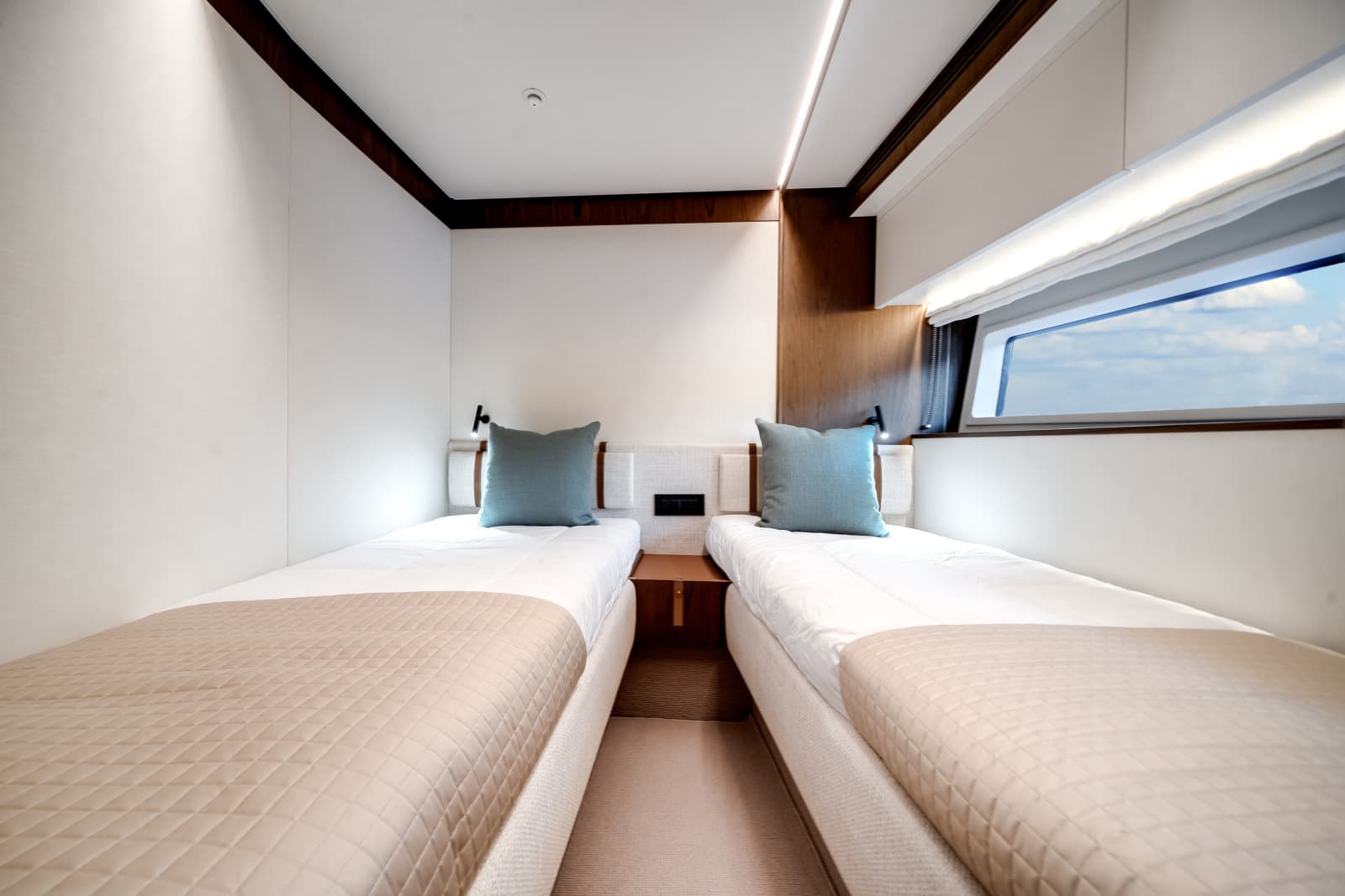2025 Azimut Fly 72