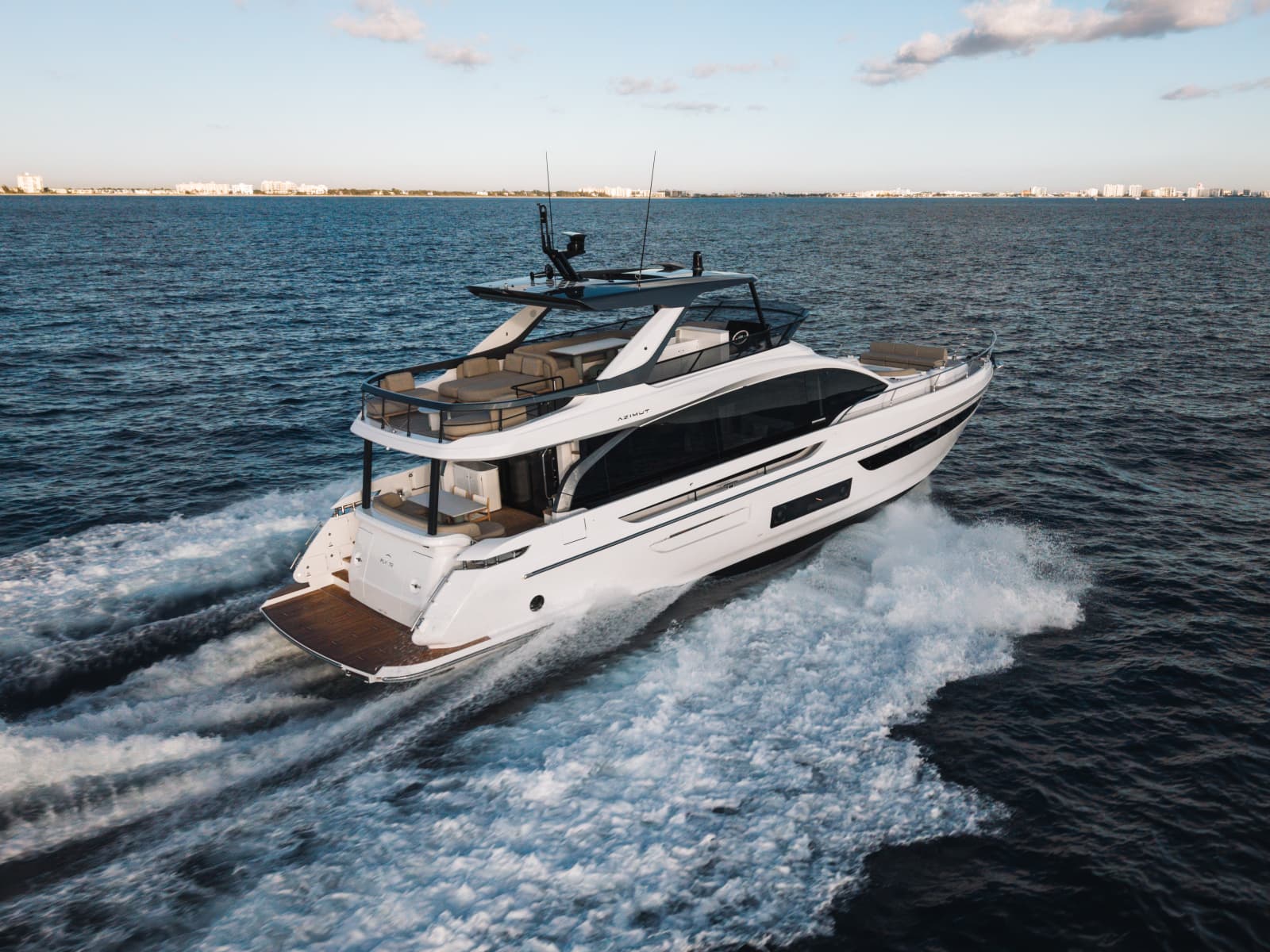 2025 Azimut Fly 72