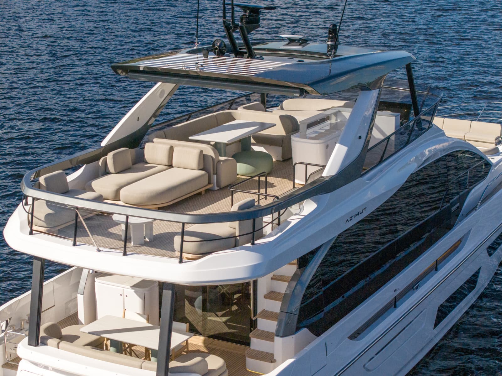 2025 Azimut Fly 72