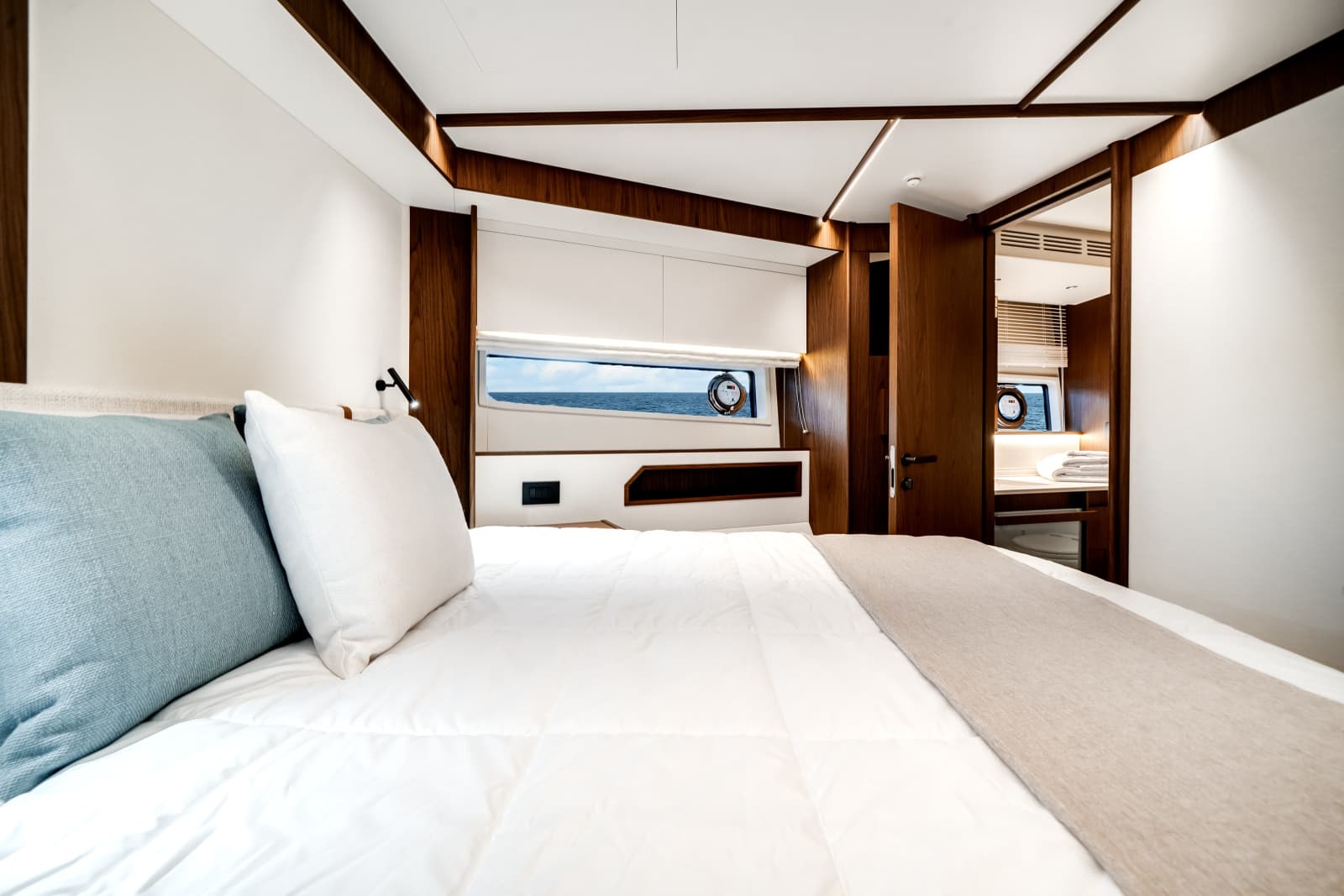 2025 Azimut Fly 72