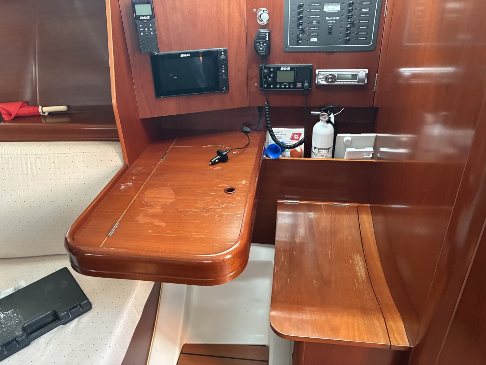 Beneteau Oceanis 373