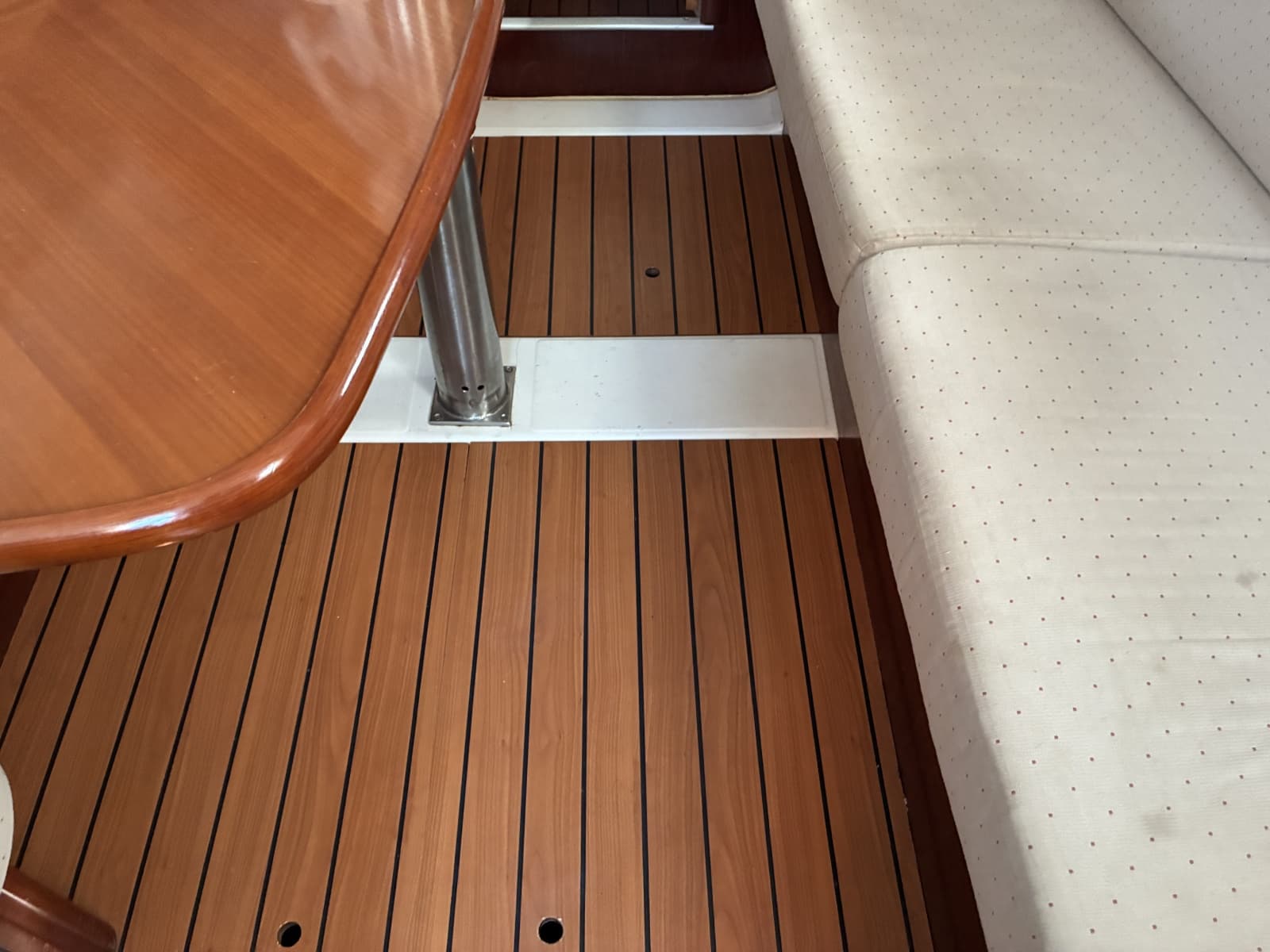 Beneteau Oceanis 373