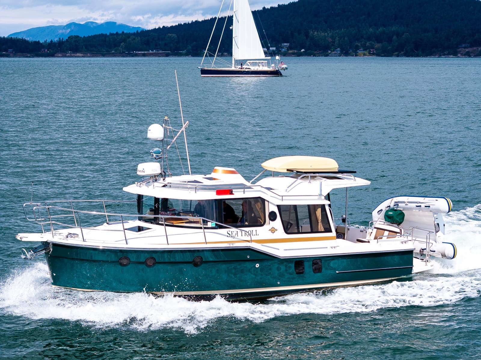 2016 Ranger Tugs R-29 S