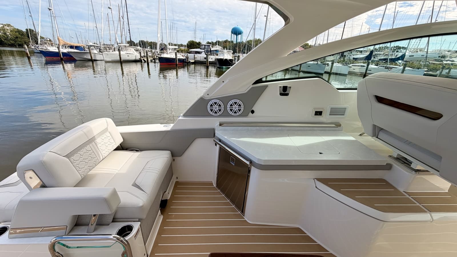 2026 Tiara Yachts 34 LX