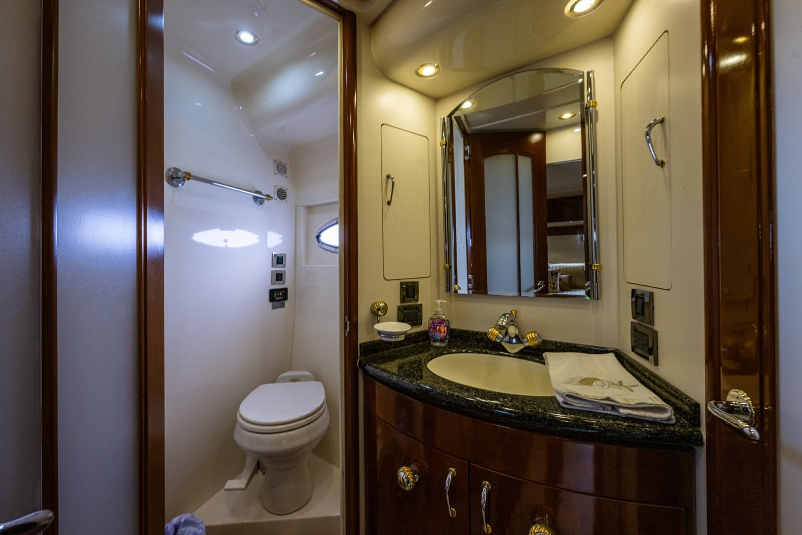 2003 Carver 530 Voyager Pilothouse