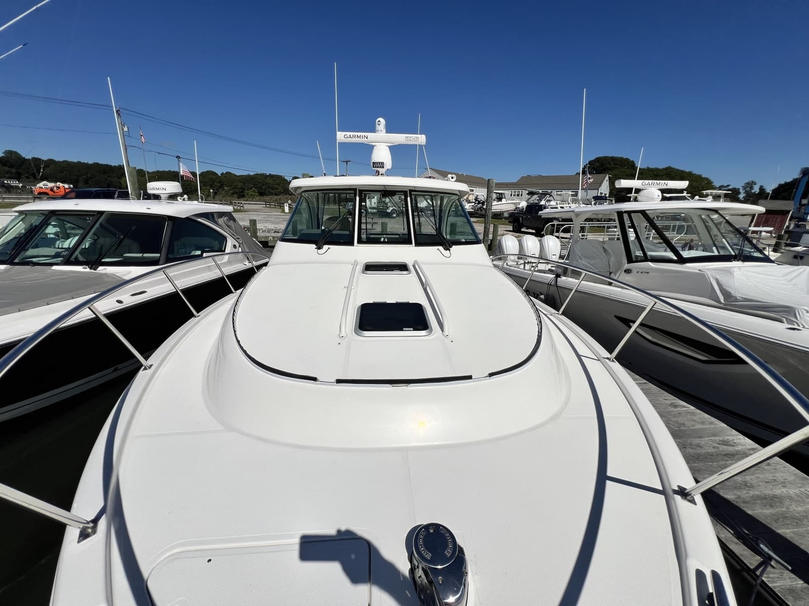 2020 Pursuit 385 Offshore