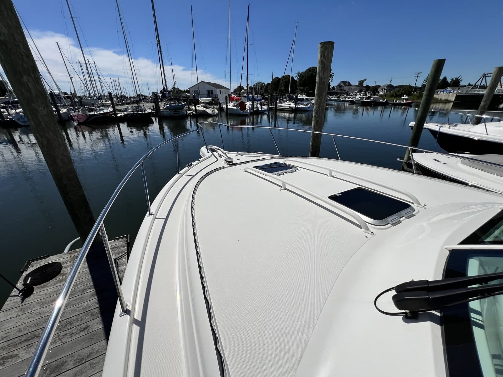 2020 Pursuit 385 Offshore