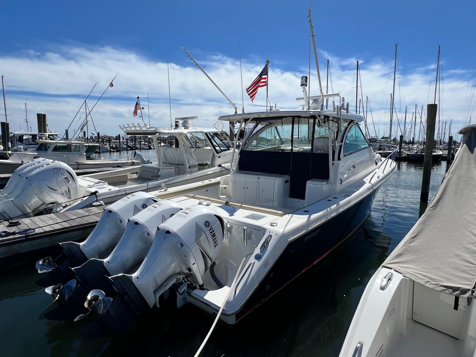 2020 Pursuit 385 Offshore