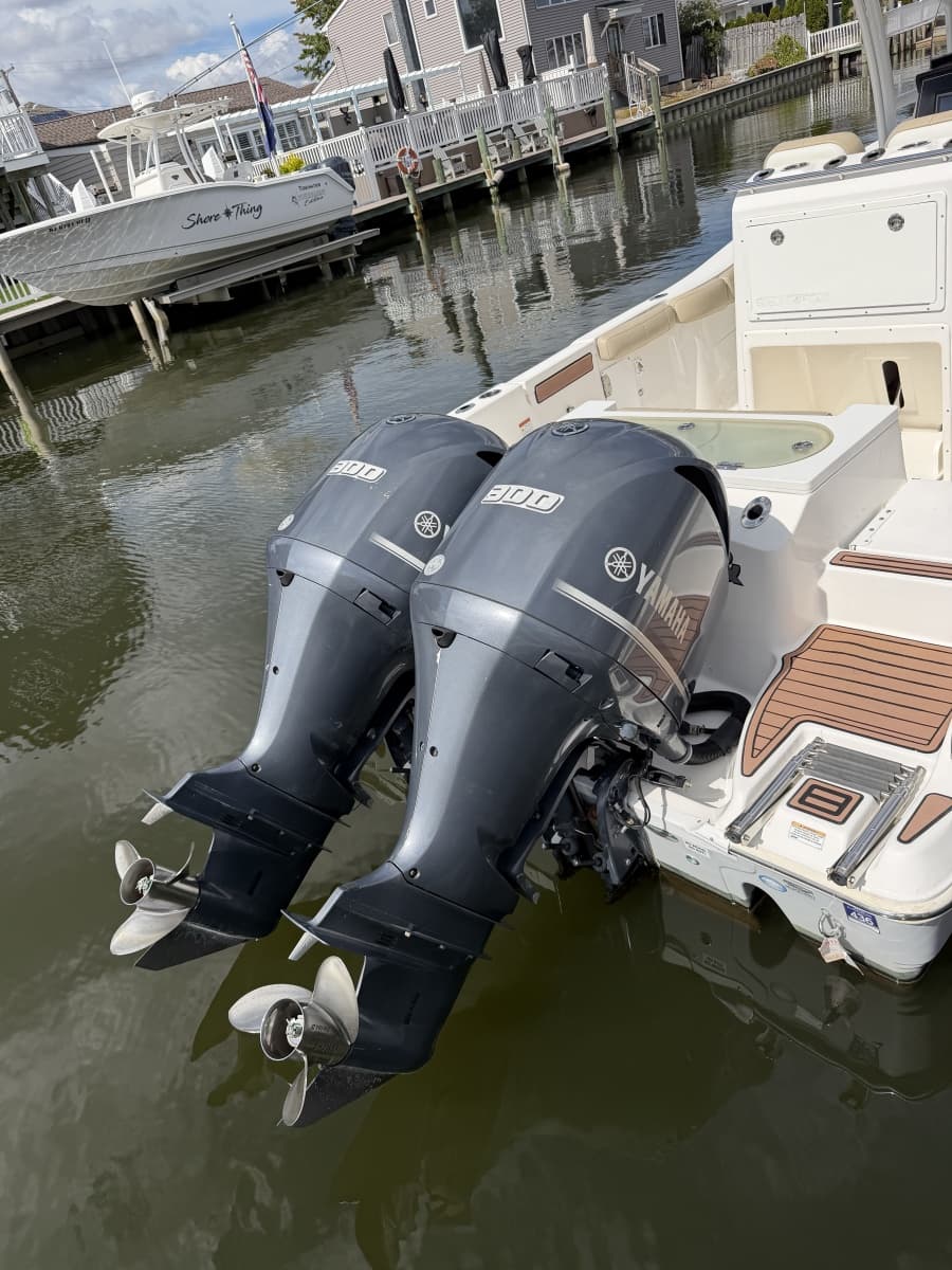 2017 Sea Fox 288 Commander
