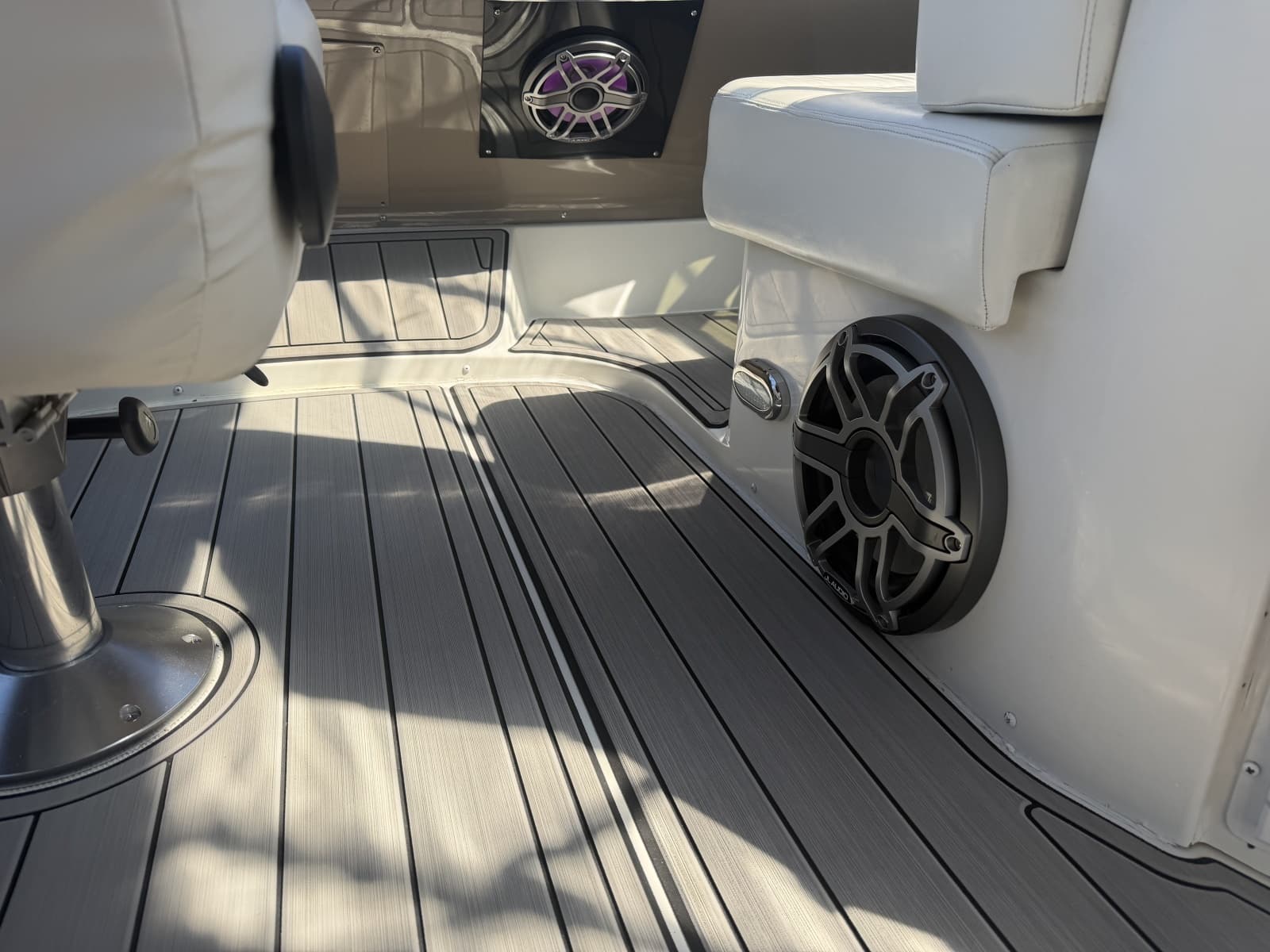 2000 Carver 396 Motor Yacht