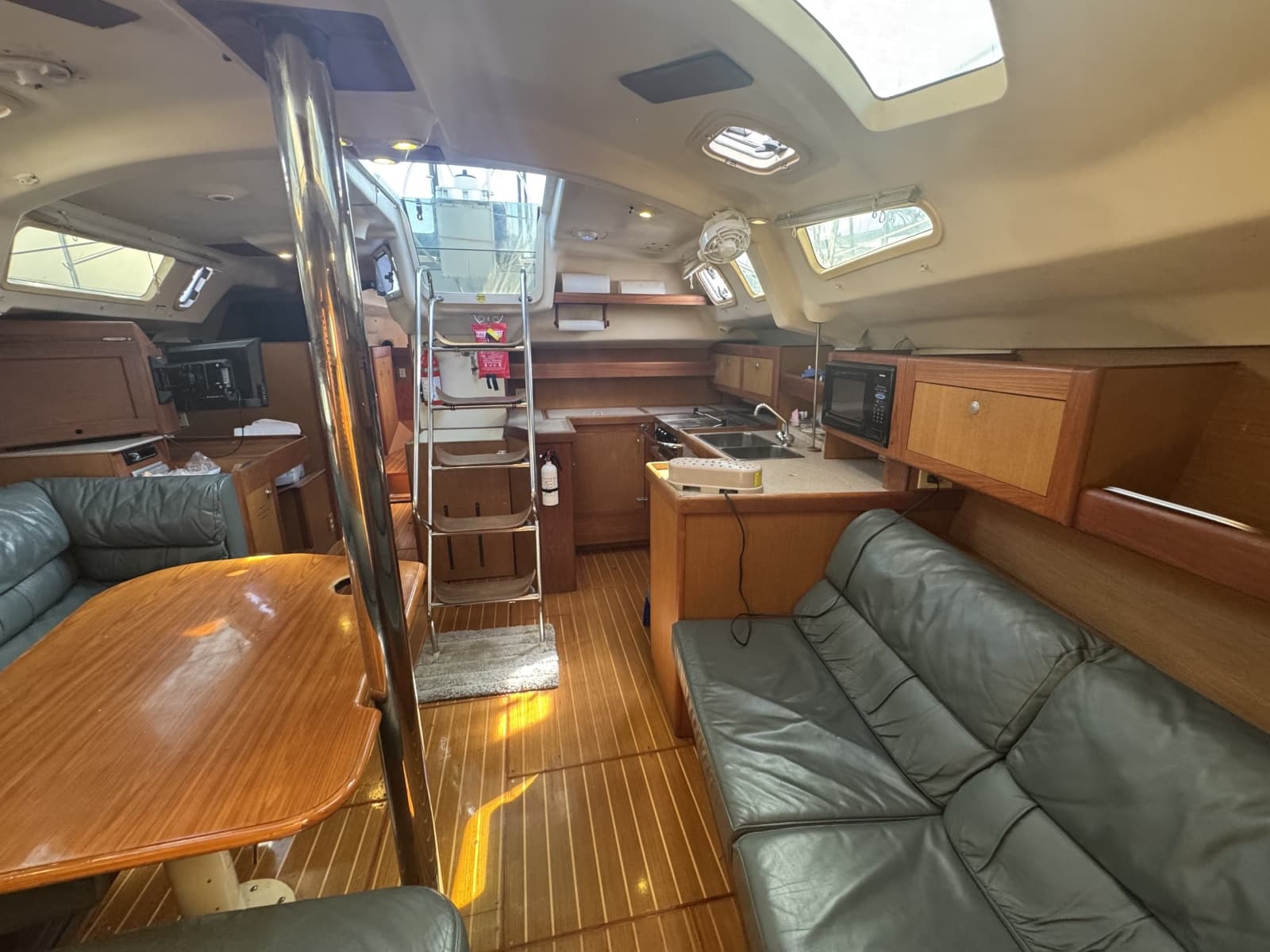 1999 Hunter 420