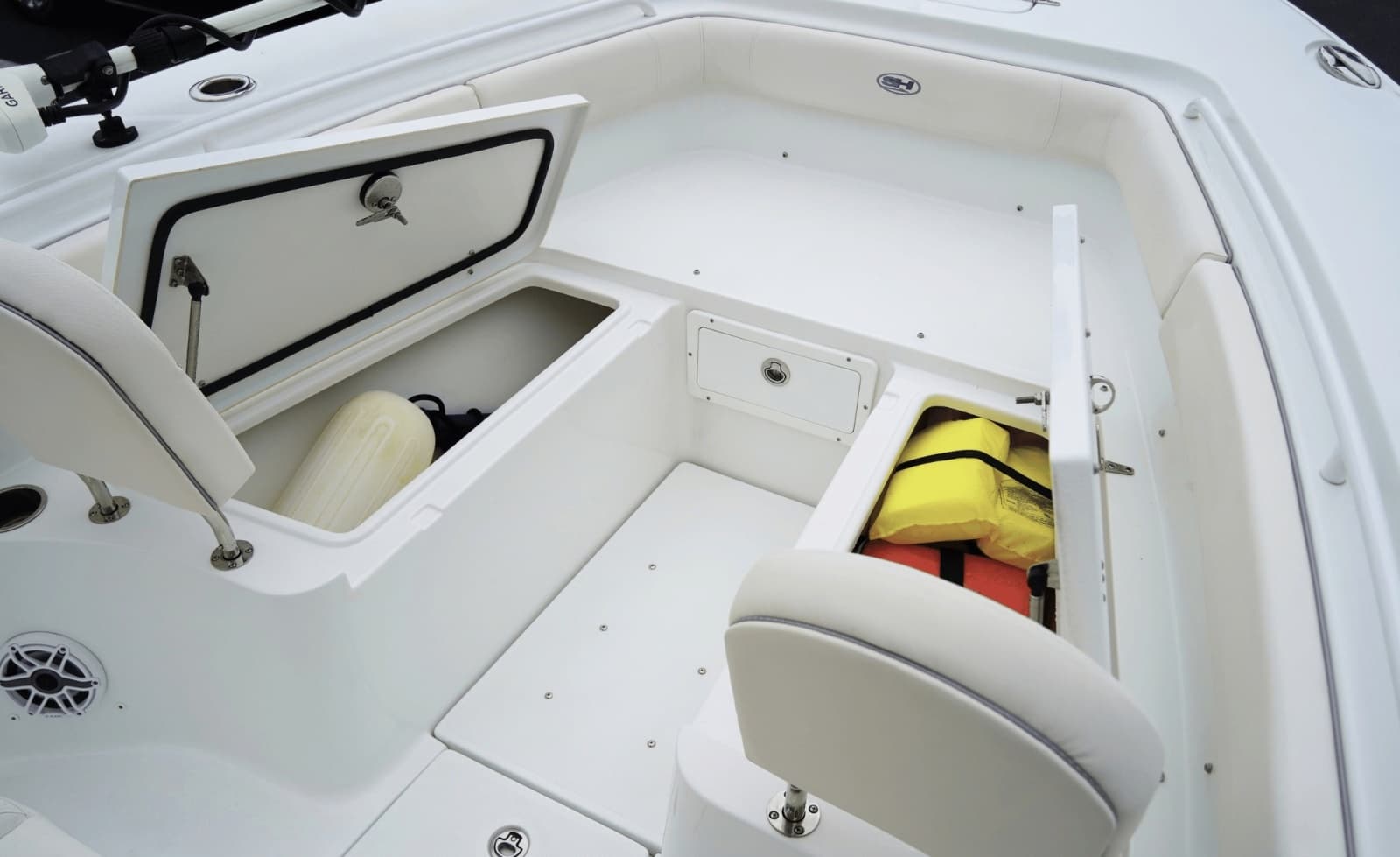 2025 Sea Hunt Gamefish 27FS