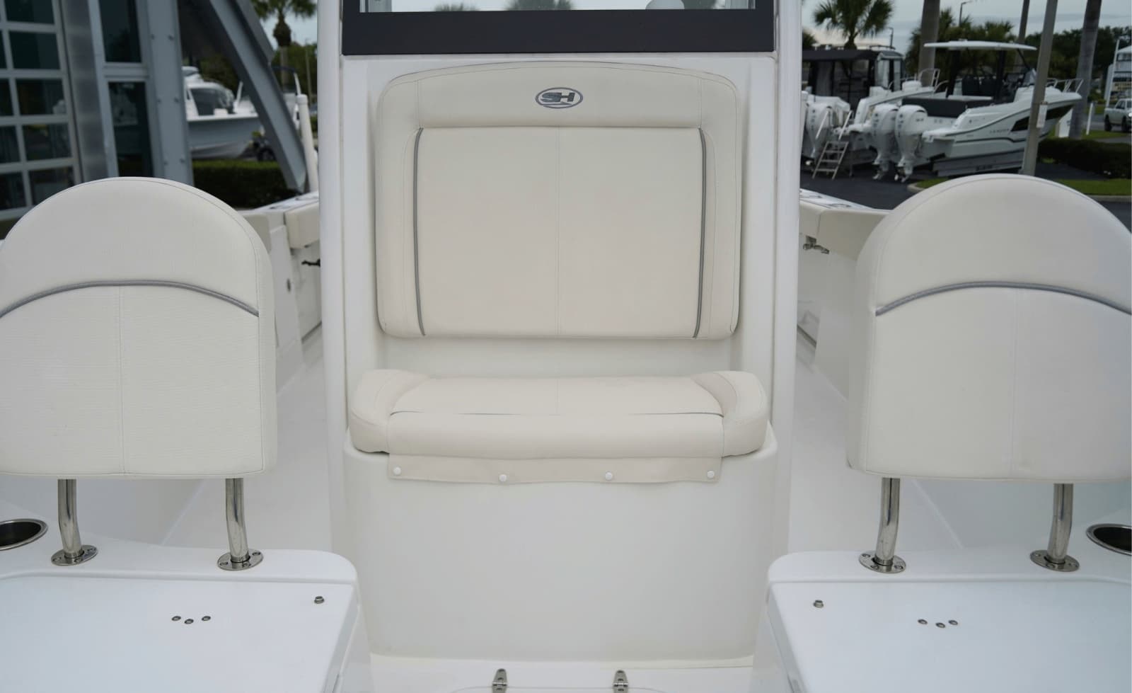 2025 Sea Hunt Gamefish 27FS