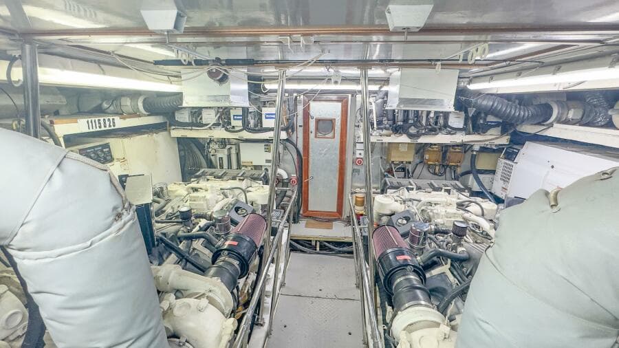 2001 Motor Yacht 82MY