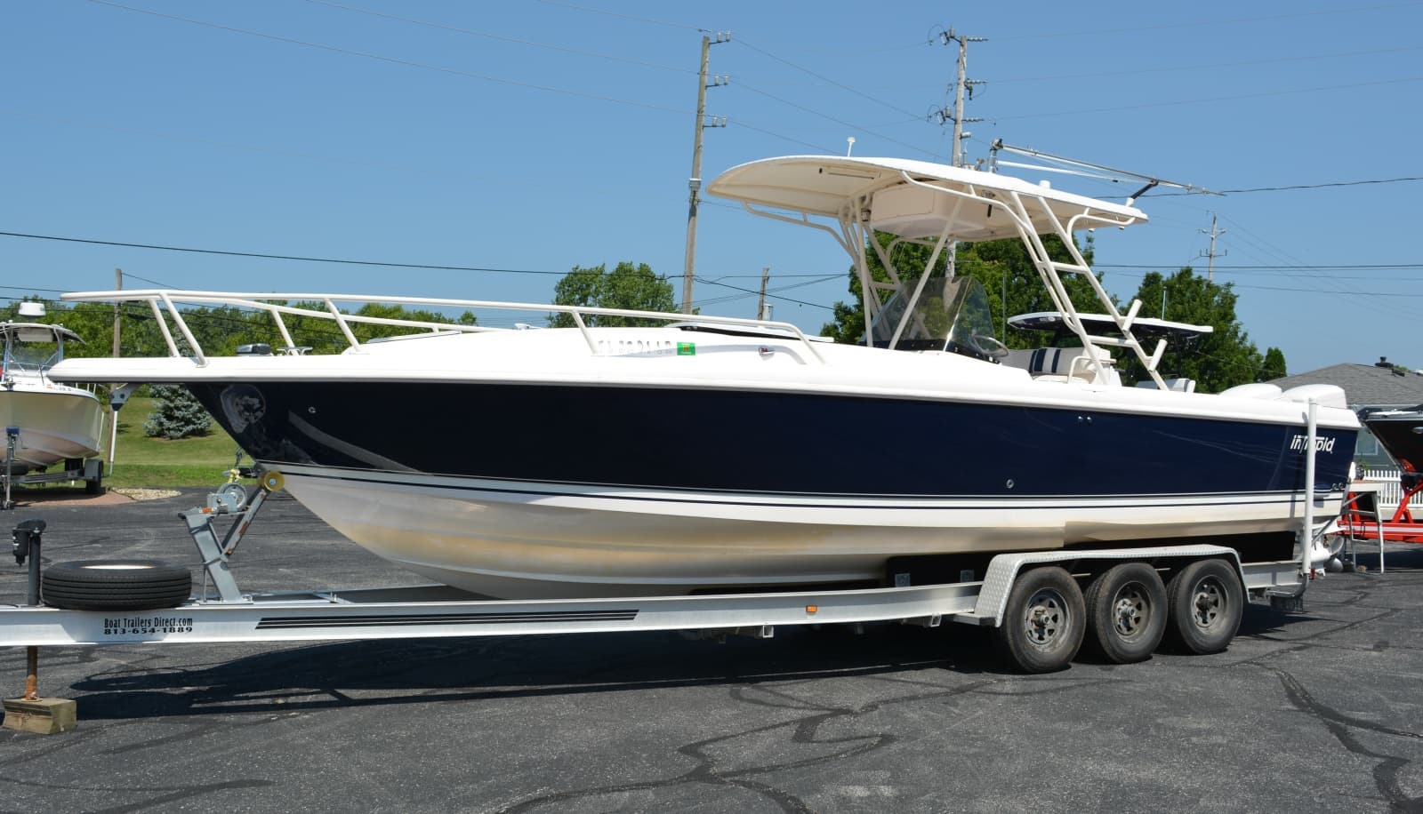 2001 Intrepid 322 Cuddy