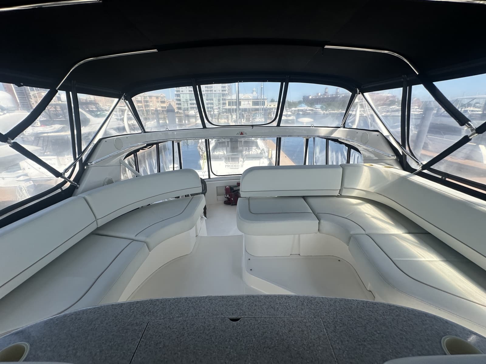 2005 Silverton 43 Motor Yacht