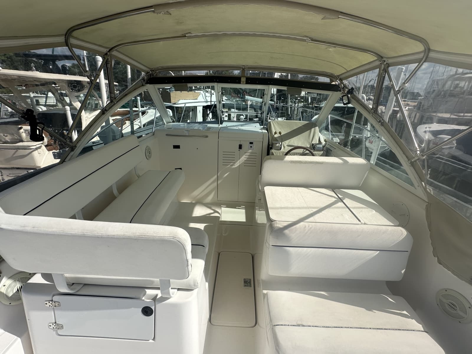 2005 Tiara Yachts 2900 Coronet