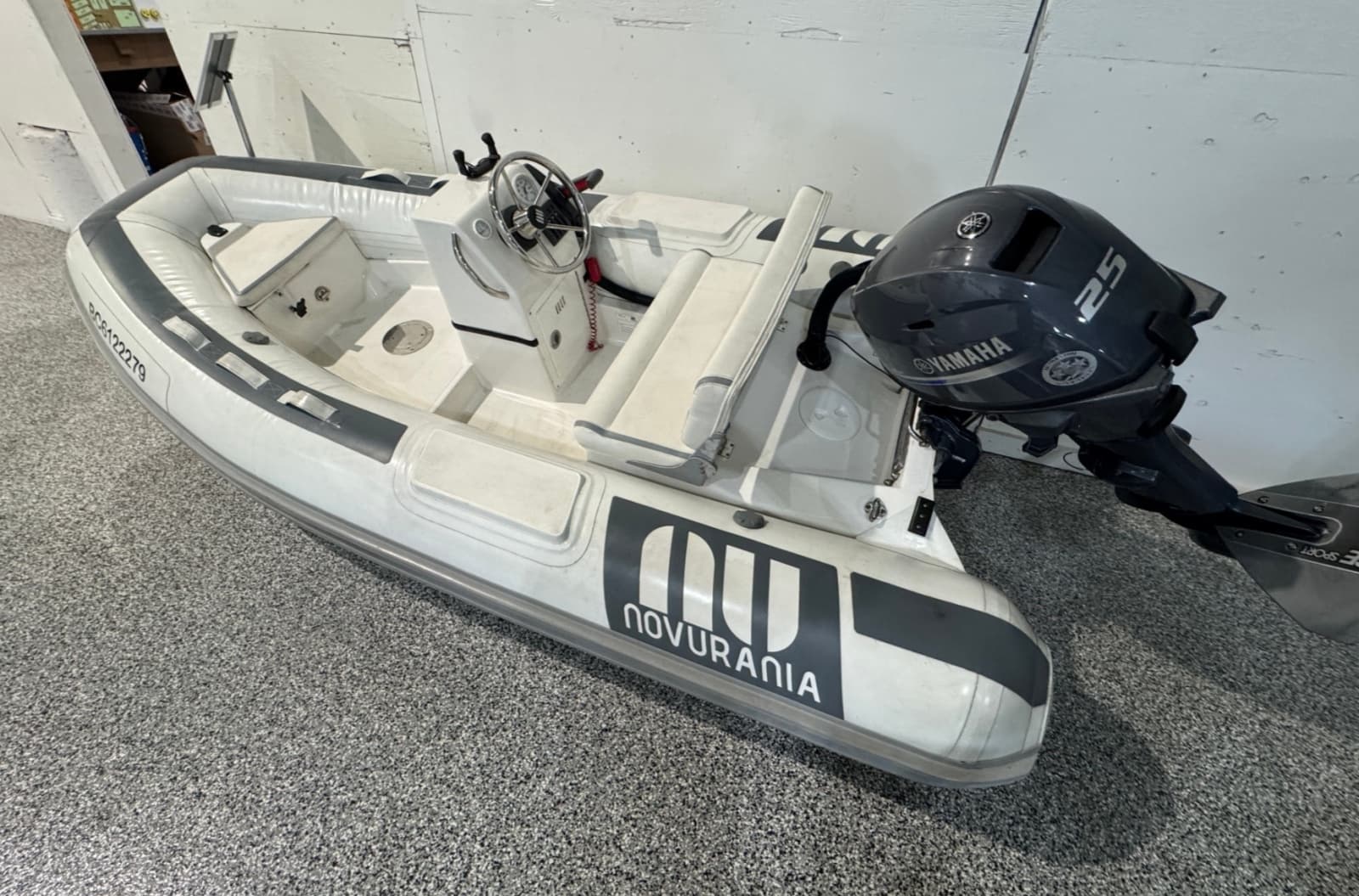 2016 Novurania 335DL