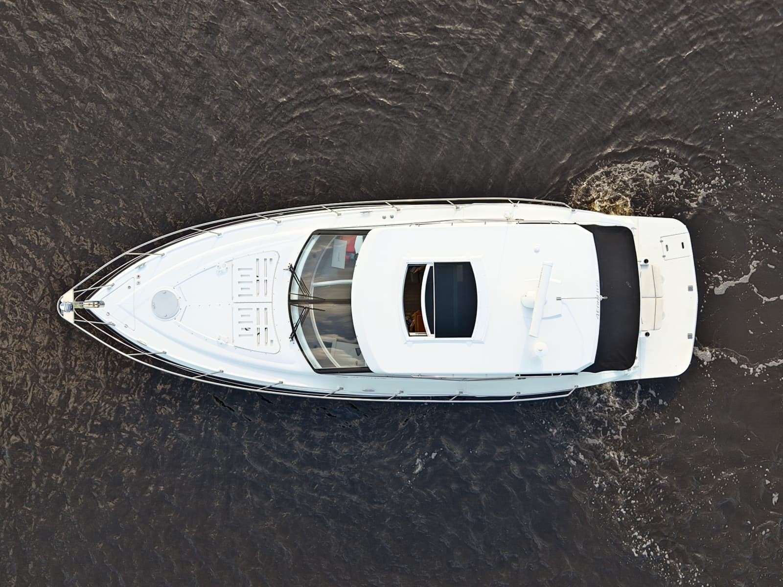 2016 Cruisers Yachts 