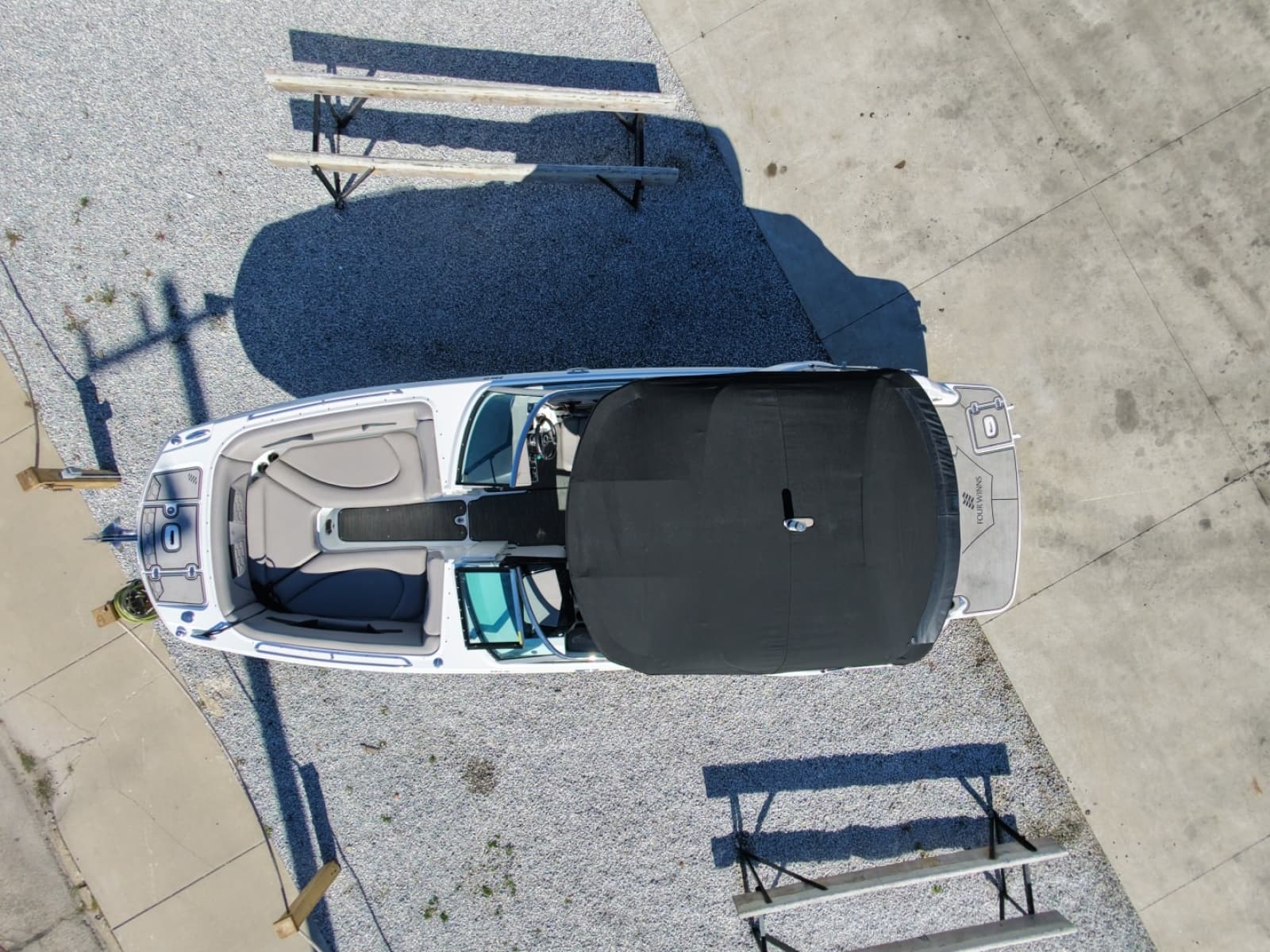 2022 Four Winns HD8