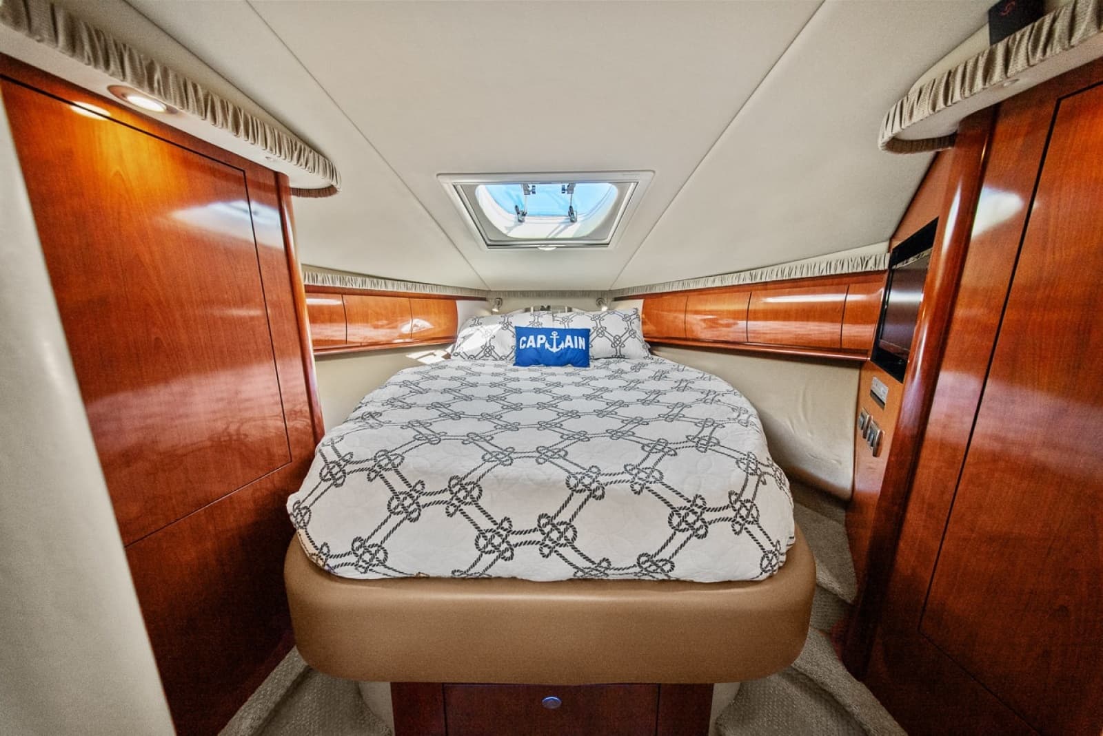 2005 Sea Ray 420 Sundancer
