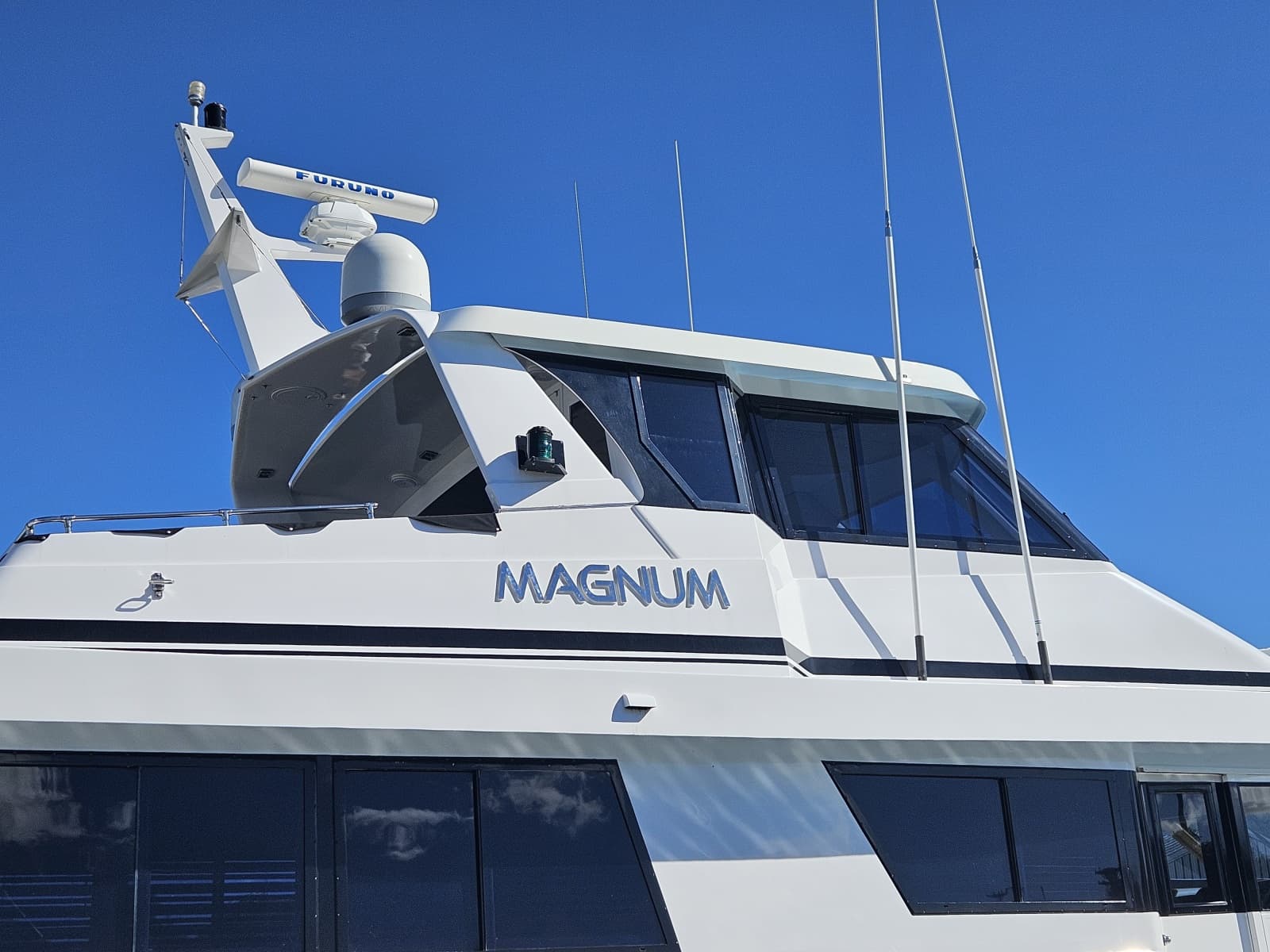 1991 Hatteras 70 Cockpit Motor Yacht