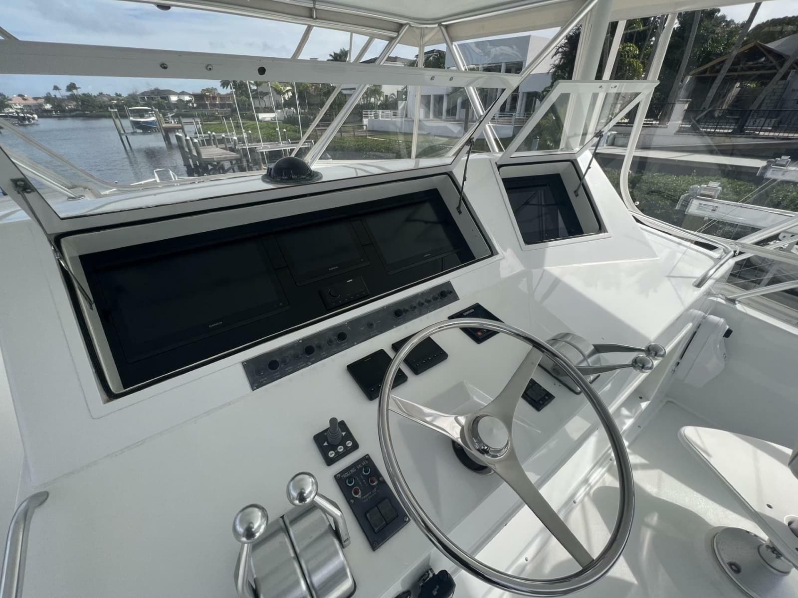 1997 Viking 58 Convertible