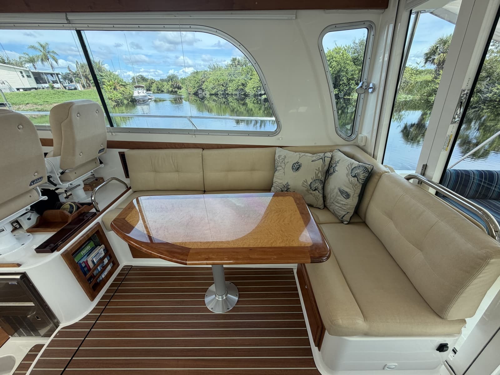 2017 Back Cove 37